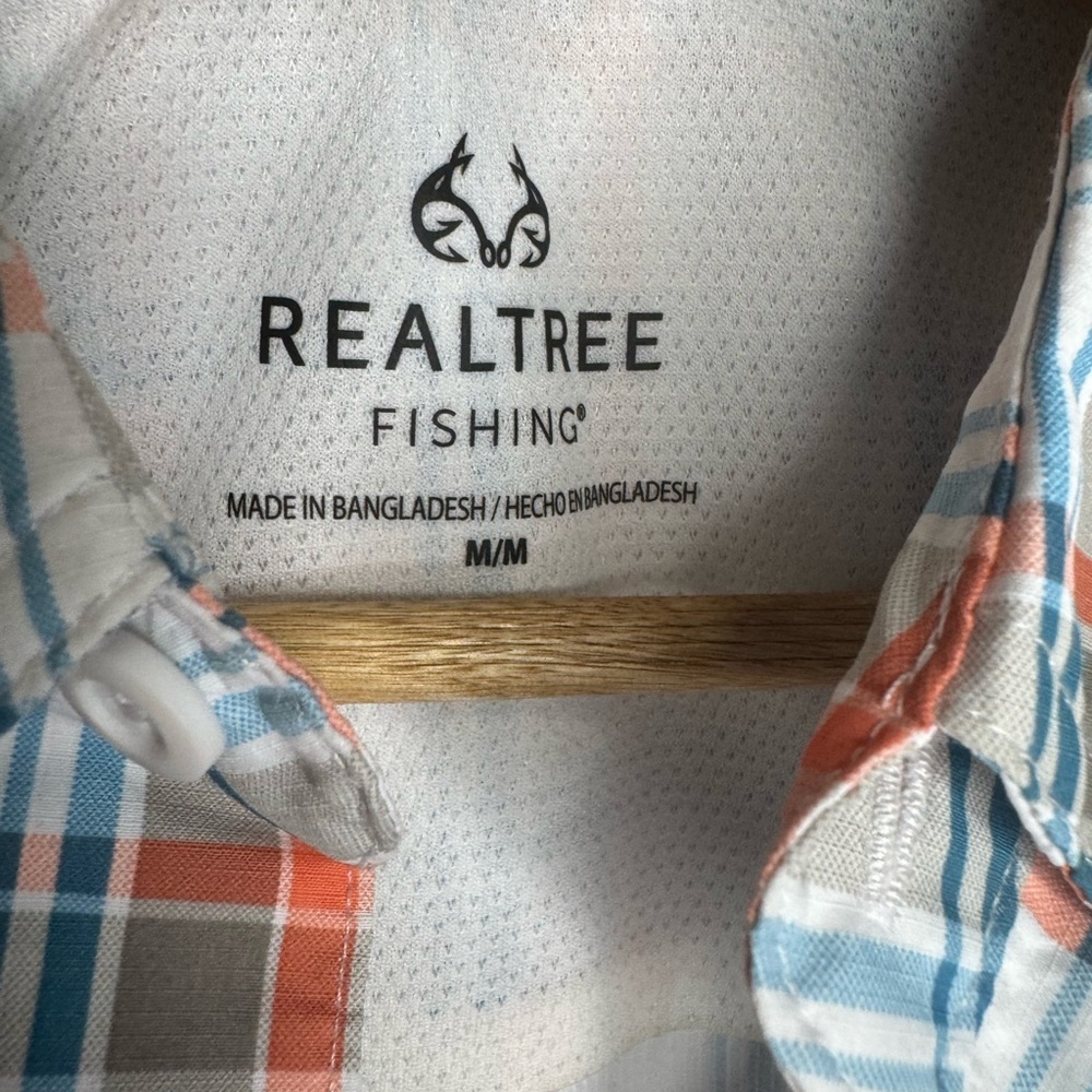 Realtree Multicolor Plaid Button Down Shirt - Picture 3 of 8